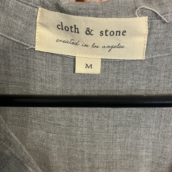 Cloth & Stone Blouse - Picture 2 of 5